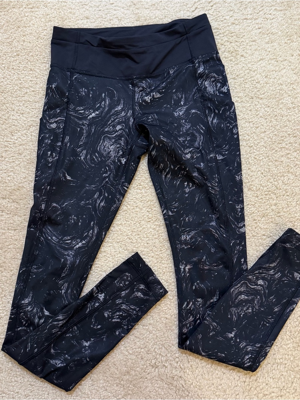 Lululemon Speed Tight II *Full-On Luxtreme Arsenal Ambient Grey Black Size 4